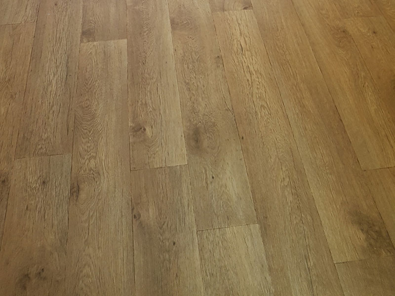 Wood effect vinyl flooring fitters